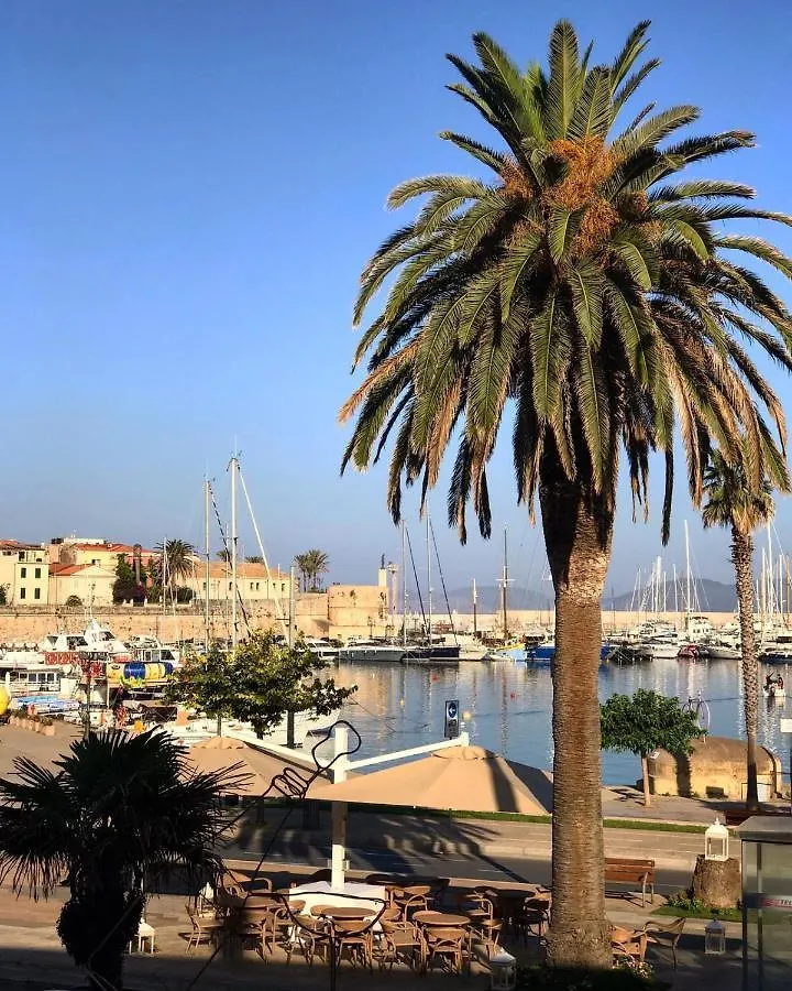 Dolce Vita Suite Alghero 2*,