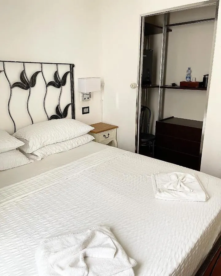 Dolce Vita Suite Alghero 2*,